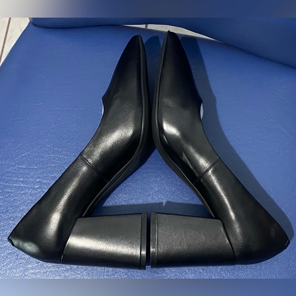 New Aerosoles Isabel black leather pumps, Size 8.5 M - Picture 9 of 16